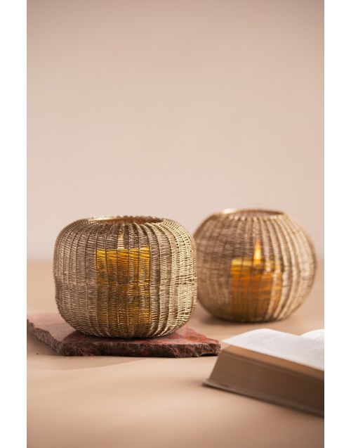 Wired Lantern Round