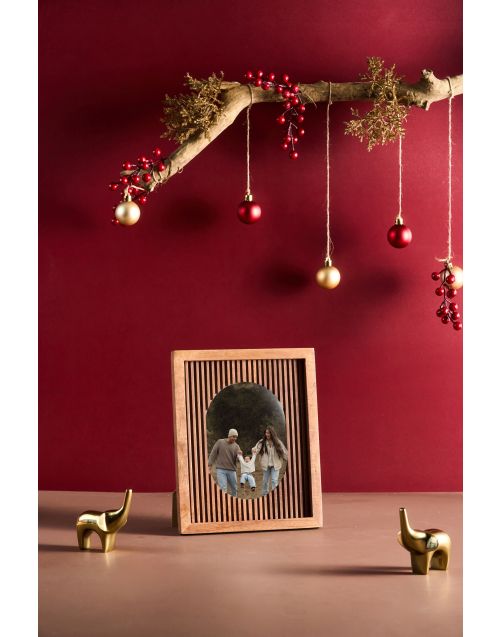 Fluted Wood Oval Frame M 5" x 7"