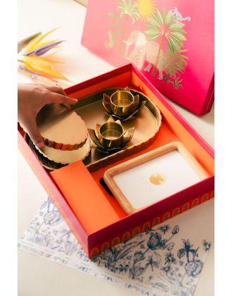 Treasured Moments Gift Box